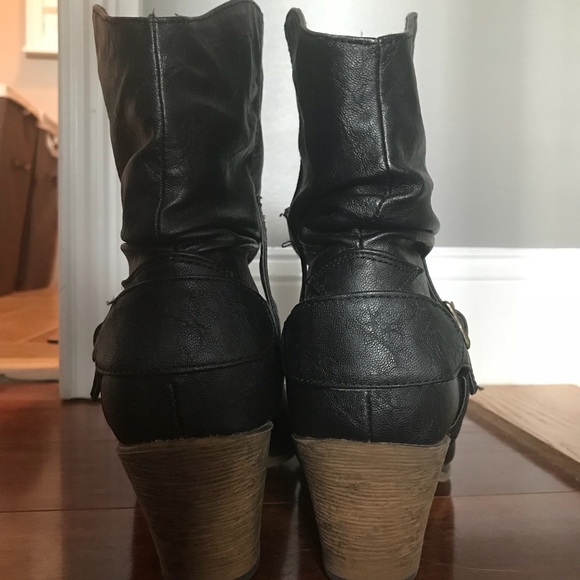 Adorable black booties size 10 - Picture 2 of 5